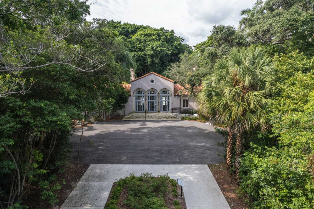 Vizcaya Village Cafe - Miami event venue